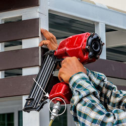 Nail gun using a quick disconnect hose