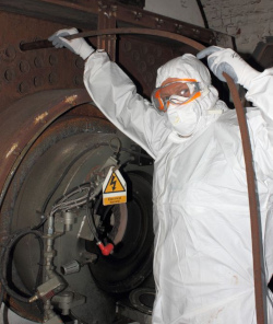 worker wearing various ppe