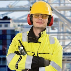 Worker wearing appropriate PPE