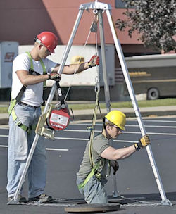 Simulation of worker rescued from confined space.