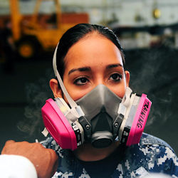 Half-face respirator